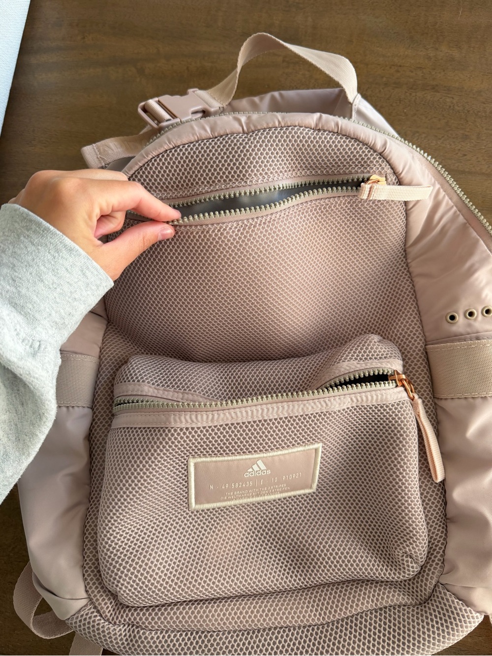 Adidas Pink Backpack - Picture 2 of 4